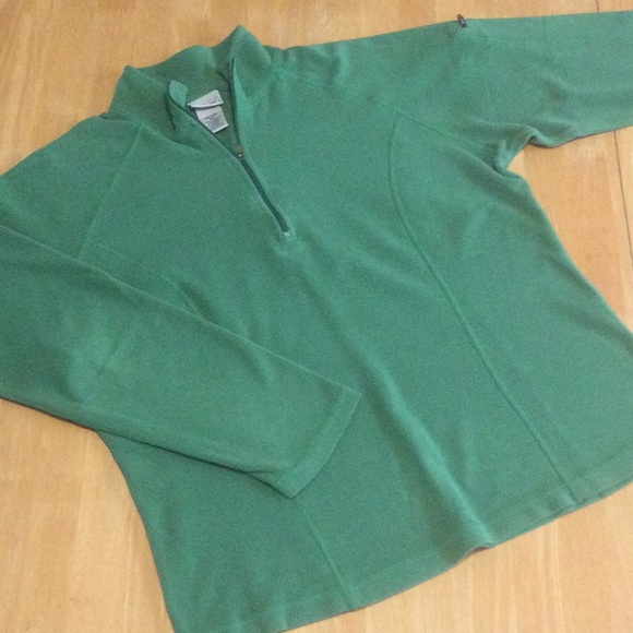 L.L. Bean Tops - L.L. Bean lightweight quarter zip flleece